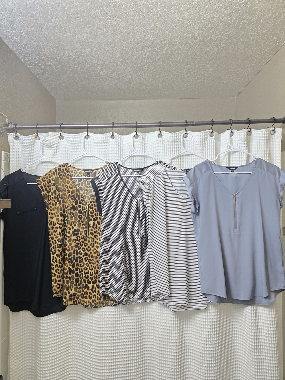 Express V-Neck Zip Front Blouse Bundle (Medium)